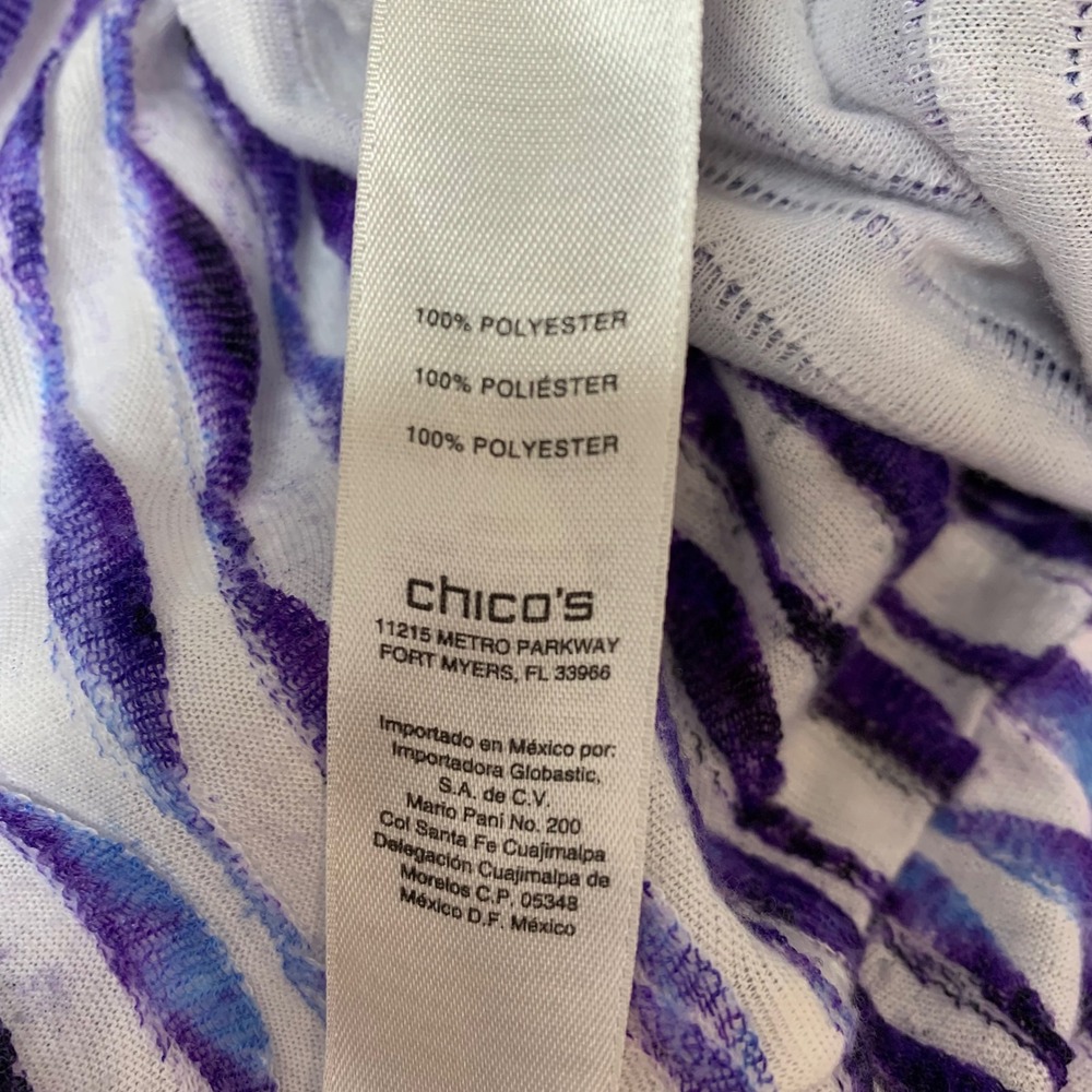 Chico's Easywear Blouse Women 2 Purple Blue Wave Textured V-Neck Excellent Top - Picture 3 of 7